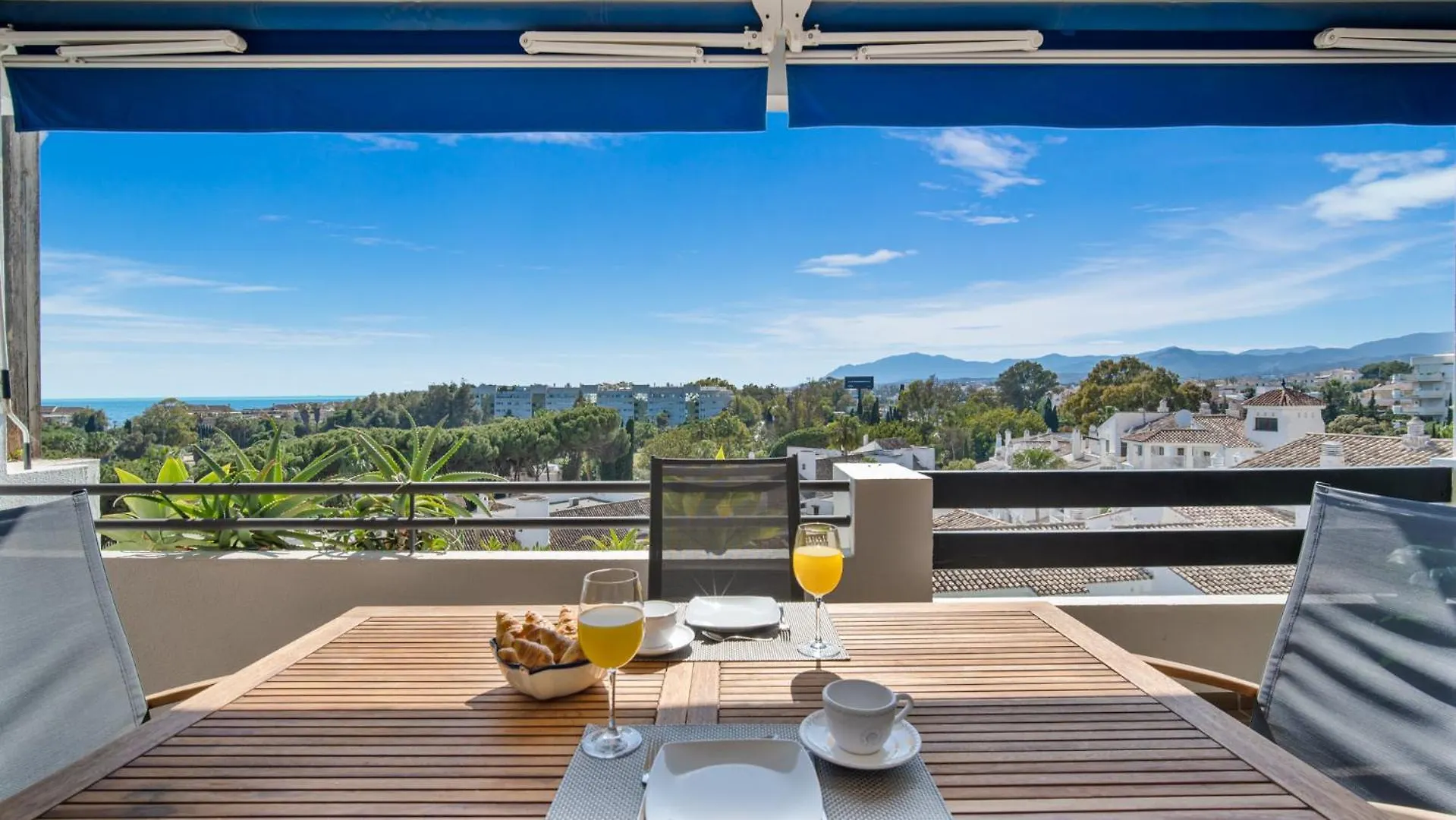 1 Bedroom Apartment, With Sea Views, In Medina Garden - Puerto Banus Marbella 0*,  İspanya