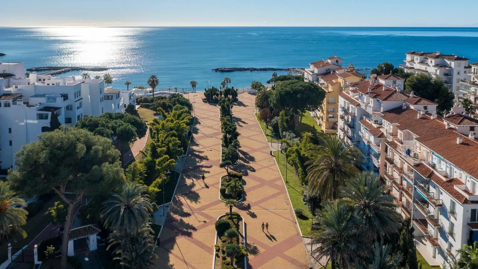 1 Bedroom Apartment, With Sea Views, In Medina Garden - Puerto Banus Marbella Daire
